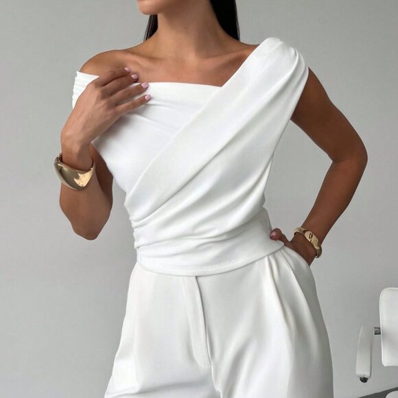 Apricot Elegant Women's Minimalist Asymmetric Ruffle Sleeveless Cropped Top - Picture 4 of 7